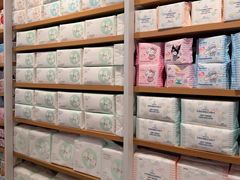 -名创优品(陕西西安大唐西市购物中心店)