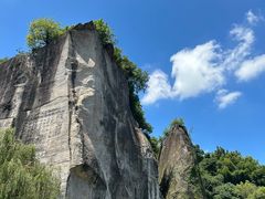 -鲁镇