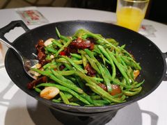 -宝燕海货工场(长江国际店)