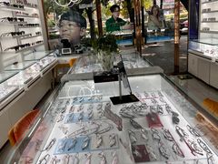 -精视达眼镜•专业儿童配镜中心(学府大道店)