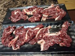 -牛里牛气· 榴莲海鲜鲜牛肉自助火锅·烤肉(横岗店)