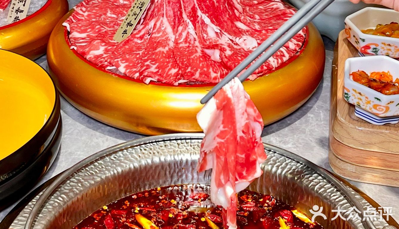 推荐各位uu来尝尝！肉勝和牛寿喜烧(北城天街店)