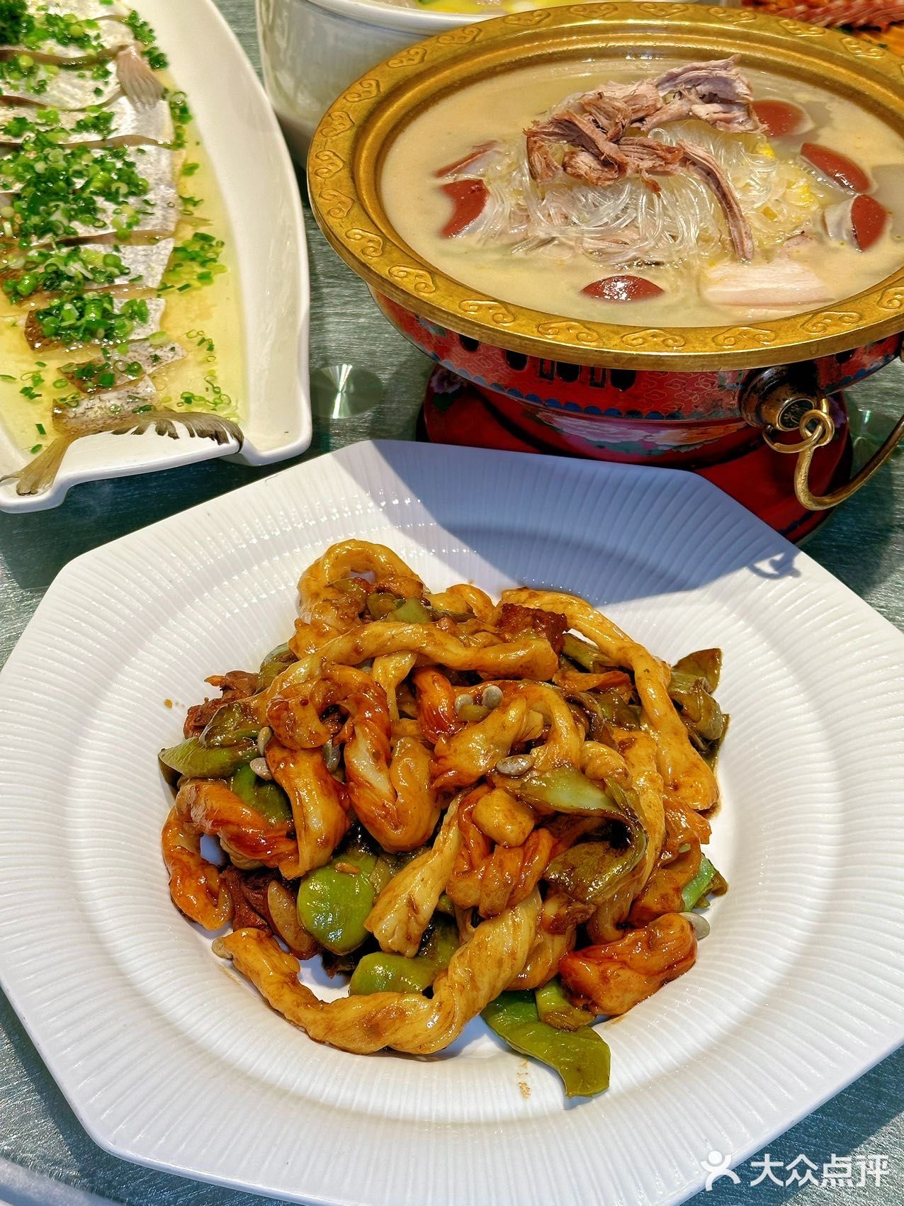 周末我要带我全家来这里吃烧鸽子  