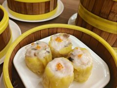 蟹籽鲜虾烧麦-创元千禧大酒店 · 香港轩
