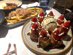 草莓忌廉华夫饼-BE BRIGHT KITCHEN(正佳广场店)