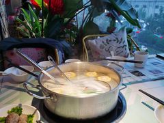 -花田煮鲜牛肉火锅(钟楼众汇店)