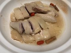 五指毛桃沙虫海南文昌鸡-炳胜私厨(万象前海店)