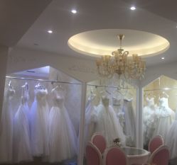 -艾米丽婚纱礼服