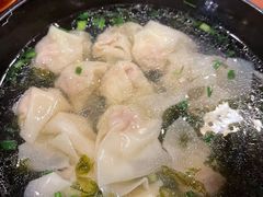 鲜肉小馄饨-舒蔡记生煎菜饭(云南中路店)