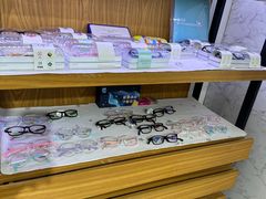 -美空眼镜·星趣控·新乐学·控优点合作店(周浦万达店)