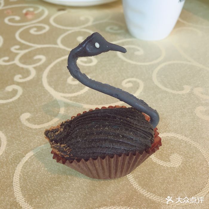 海心阁海鲜茶餐厅(金奥国际店)榴莲黑天鹅酥图片