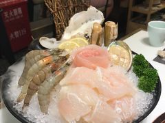 海鲜大拼盘-洪氏嗨捞·猪肚鸡火锅(阳光天地店)