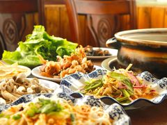 -东巴谷野生菌火锅餐厅