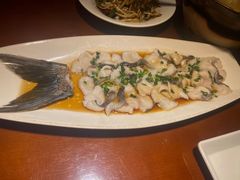 -魏铭鱼头捞饭(晋阳路店)