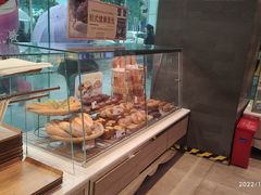 面包甜点陈列柜-巴黎贝甜(大宁国际商业广场店)