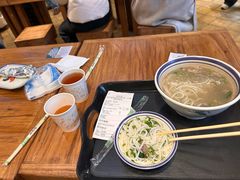 -云阿蛮云南生烫牛肉米线(奉贤路店)