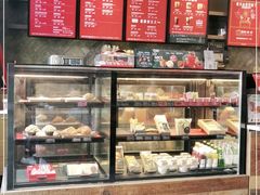 面包甜点陈列柜-星巴克(我格广场店)