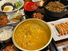 -米屋石锅拌饭(师大店)