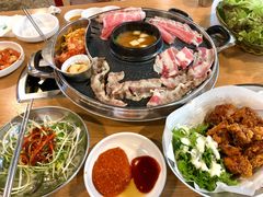 -江南猪肉商会无限续吃(弘大店)