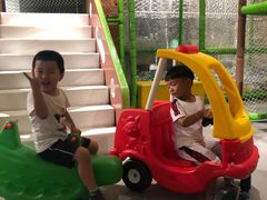 -zoonana室内动物园(东方福来德店)
