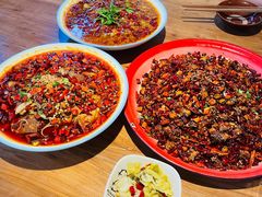 水煮黑毛猪-先启半步颠小酒馆(白麓里店)