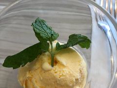 咸蛋黄冰淇淋-必胜客(WOW贺州灵峰店)