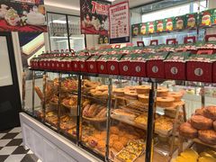 面包甜点陈列柜-味多美蛋糕(新和平里店)