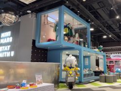 -MINI MARS KIDS CLUB亲子家庭中心(长宁天山店)