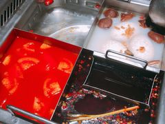 -海底捞火锅鲜切牛肉主题店(长寿路店)