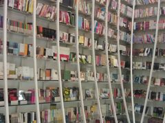 -钟书阁(松江泰晤士小镇店)