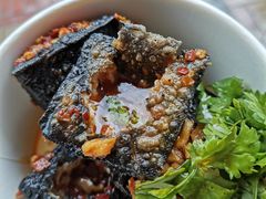 -黑色经典臭豆腐·湖南特产(步行街店)