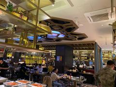 大堂-钱小奴海鲜自助黑金店(杭州滨江龙湖店)