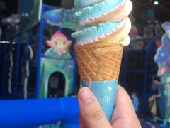 -蓝精灵乐园·世茂精灵之城主题乐园