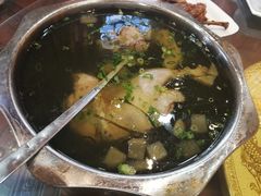 -秦巴风情园食为天