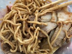 -松树干拌面店