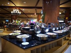 自助取餐区-颐和尚水酒店