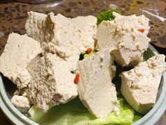 扶不起的阿斗手工黑豆花-椒香城门口重庆老火锅(宝安固戍店)