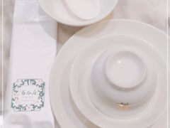-香港百合居(LCM置汇旭辉广场店)