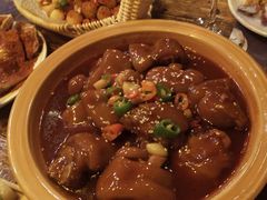 诱人小猪蹄-胡桃里音乐酒馆(环亚凯瑟琳广场店)