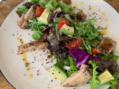 牛油果烤鸡藜麦沙拉-LYFATTI 莱芙缇(赣水路店)