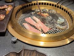 -铭牛烧肉·和牛海鲜自助(高新月牙湖店)