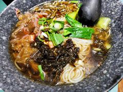 -八月美食小馆(银泰城总店)