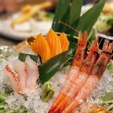 继停车场火锅后，又有停车场日料了