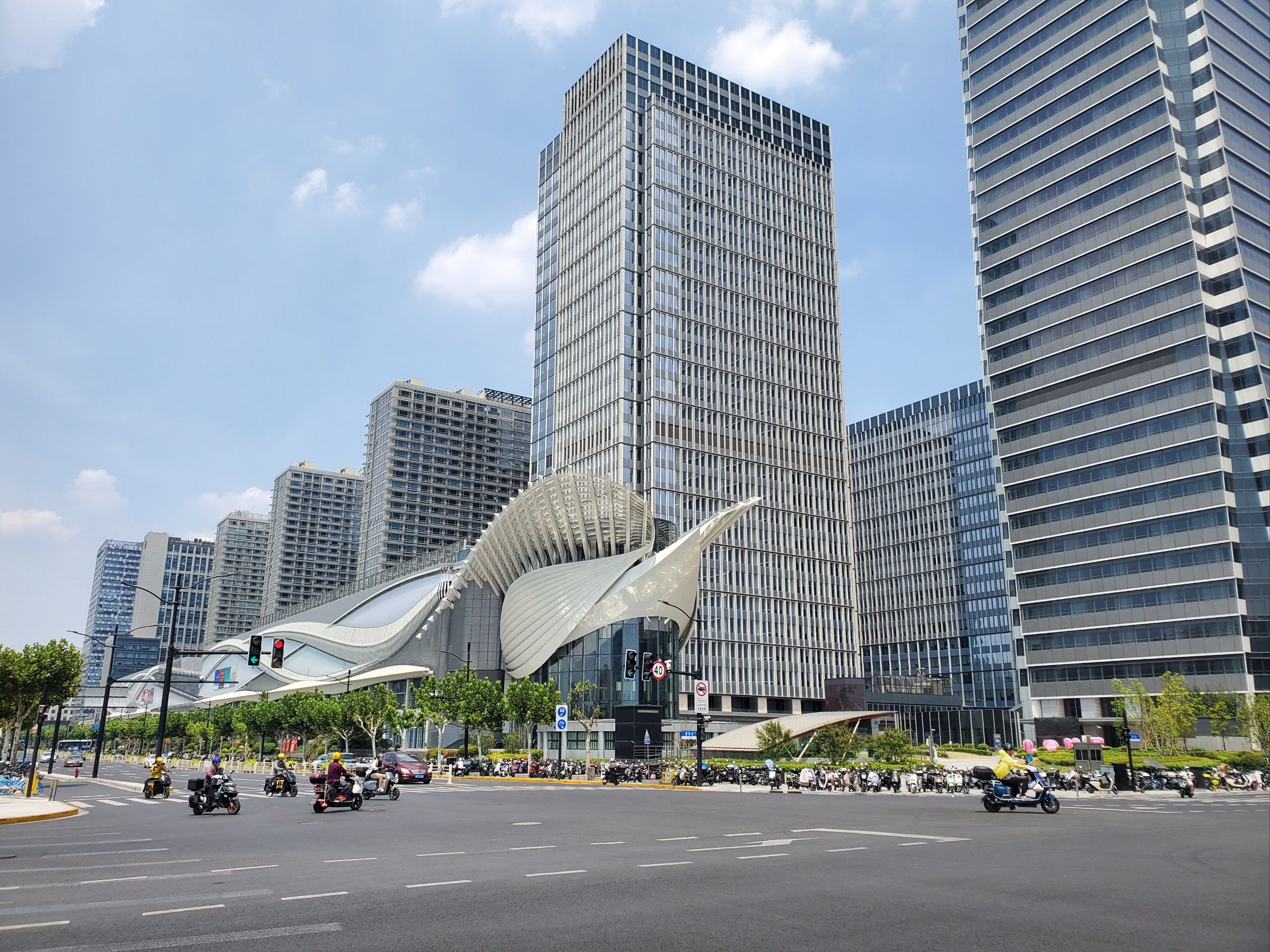 不推荐,其他还行,鱼🐠酥酥脆脆的,好吃