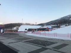 -庙香山滑雪场
