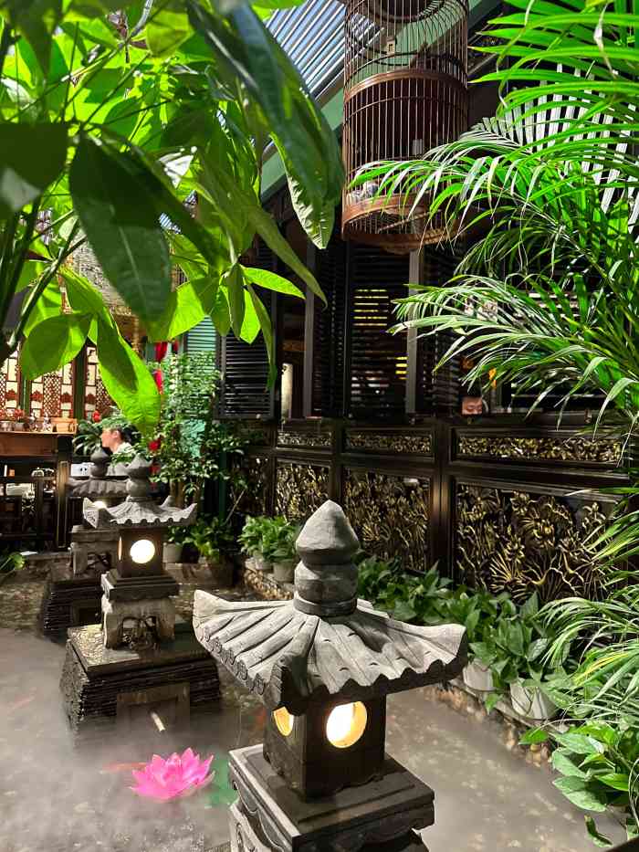 锦府盐帮·胡宅(合生汇购物中心店)-"不知道是不是中秋的关系,店里