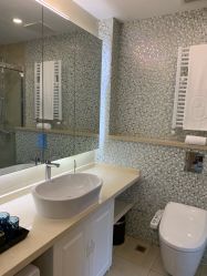 -海豚湾高端月子会所(黄浦店)