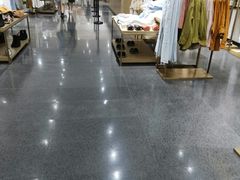 -URBAN REVIVO(济南世茂广场店)