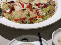 -江渔儿酸菜鱼·拔草餐厅(虎门君乐汇店)