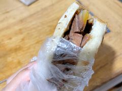 火烧夹牛肉-新月斋(豆瓣胡同店)